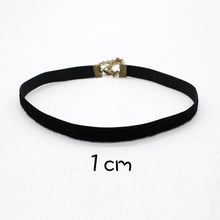 Load image into Gallery viewer, Black Velvet Choker