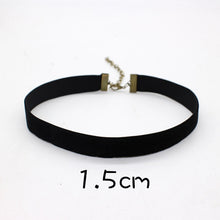 Load image into Gallery viewer, Black Velvet Choker