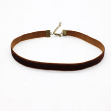 Load image into Gallery viewer, Black Velvet Choker